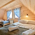 Cicha Przystan Z Sauna I Jakuzi Na Wylacznosc * Dzianisz