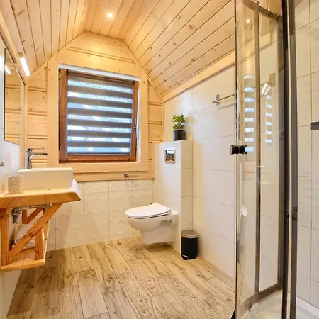 Cicha Przystan Z Sauna I Jakuzi Na Wylacznosc Dzianisz